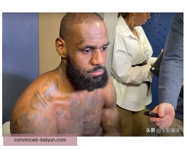 湖人逆转勇士夺胜利詹姆斯关键表现引发球迷热议